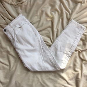 WHITE VINEYARD VINES SKINNY JEANS